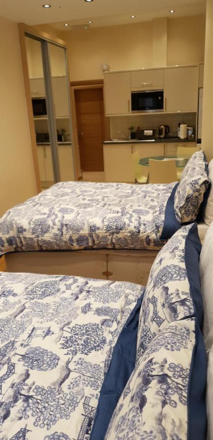 London Luxury Apartments 5 Min Walk From Ilford Station, With Free Parking Free Wifi Dış mekan fotoğraf
