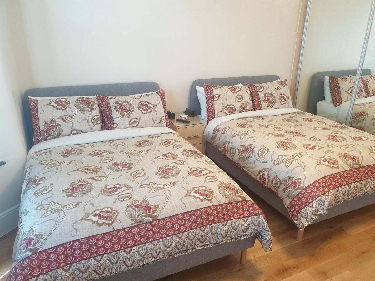 London Luxury Apartments 5 Min Walk From Ilford Station, With Free Parking Free Wifi Dış mekan fotoğraf