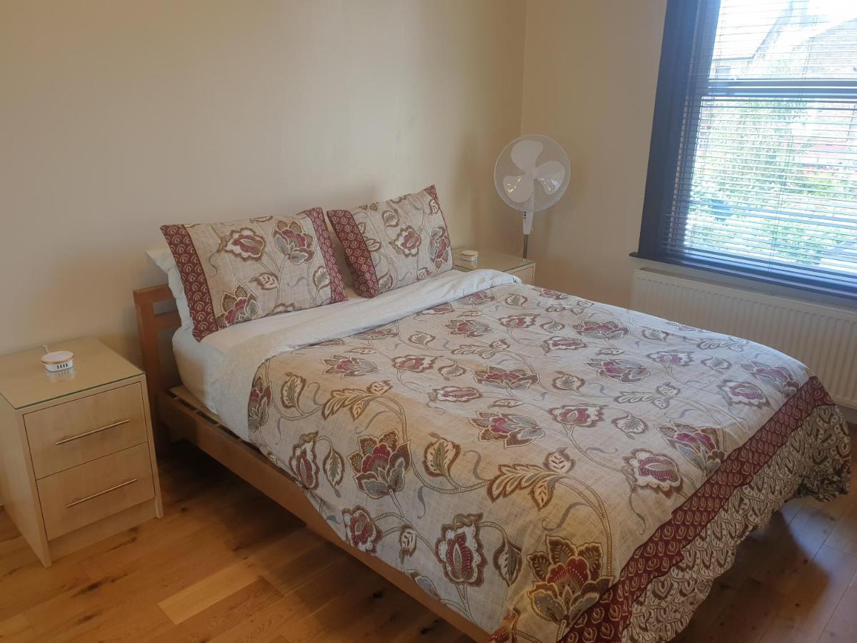 London Luxury Apartments 5 Min Walk From Ilford Station, With Free Parking Free Wifi Dış mekan fotoğraf