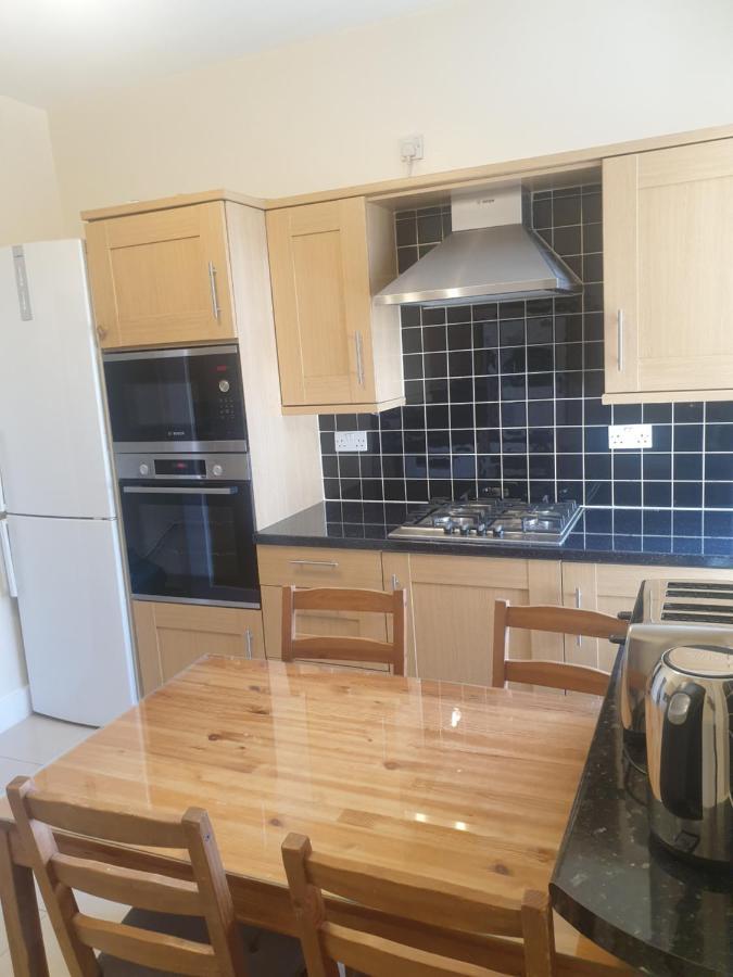 London Luxury Apartments 5 Min Walk From Ilford Station, With Free Parking Free Wifi Dış mekan fotoğraf