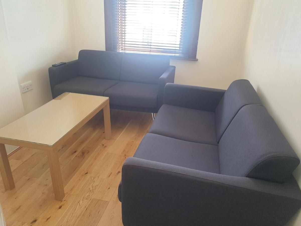 London Luxury Apartments 5 Min Walk From Ilford Station, With Free Parking Free Wifi Dış mekan fotoğraf