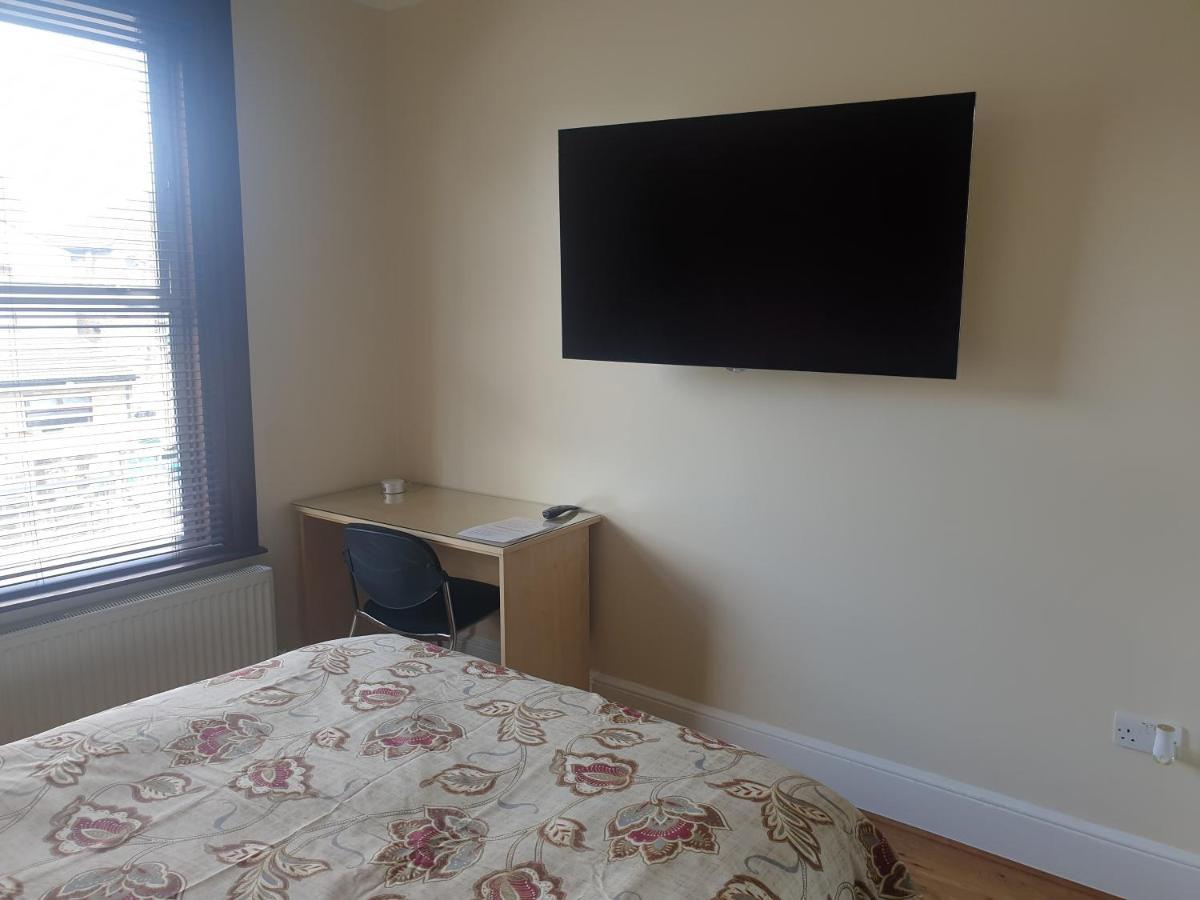 London Luxury Apartments 5 Min Walk From Ilford Station, With Free Parking Free Wifi Dış mekan fotoğraf